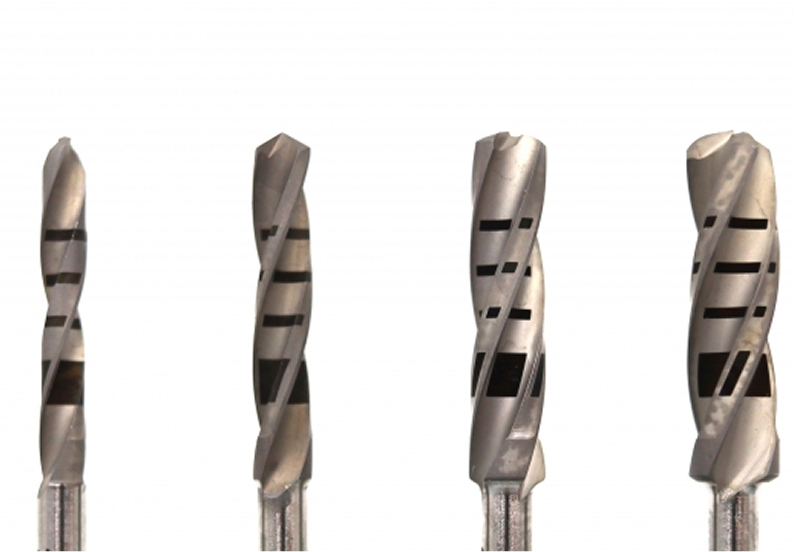 インプラント埋入手術